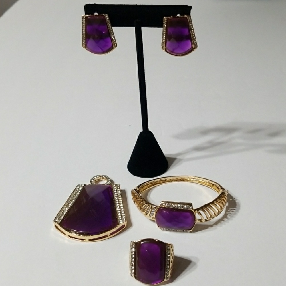 Purple jewelry set - Picture 2 of 8